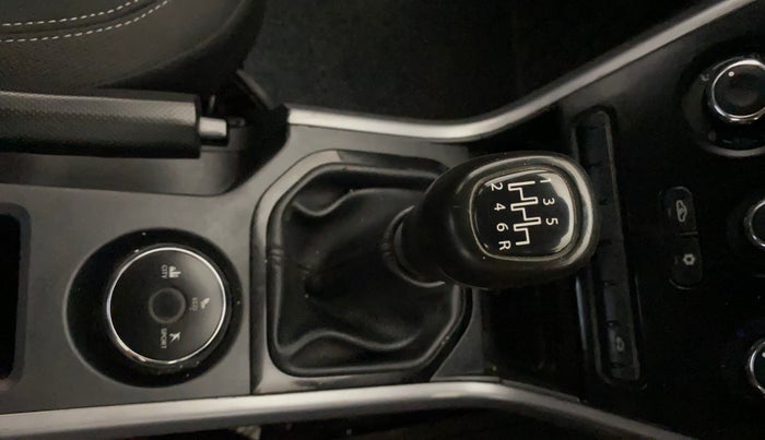 2022 Tata NEXON XM SUNROOF PETROL, Petrol, Manual, 32,800 km, Gear Lever