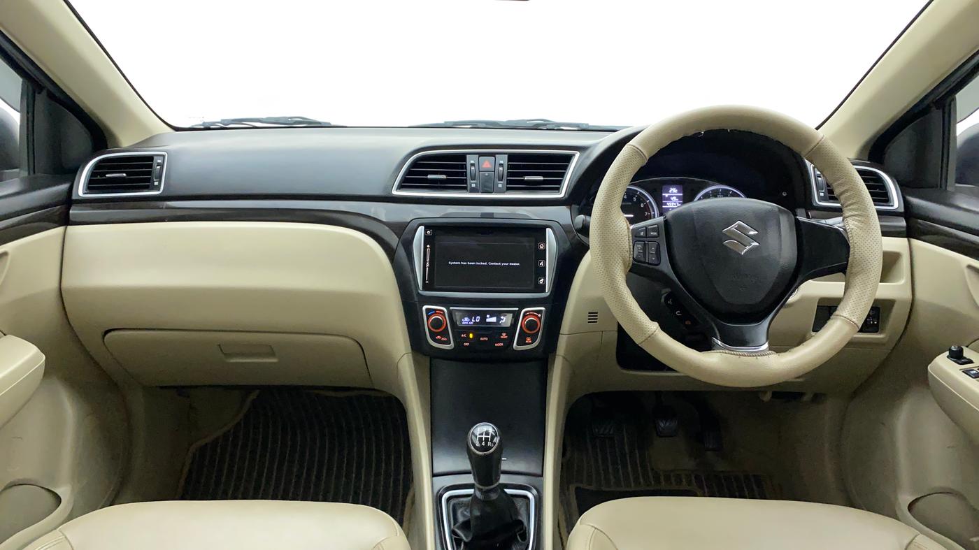 2017 Maruti Ciaz ALPHA 1.4 PETROL, Petrol, Manual, 45,947 km, Dashboard