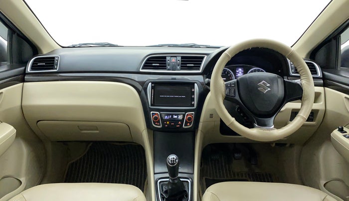 2017 Maruti Ciaz ALPHA 1.4 PETROL, Petrol, Manual, 45,947 km, Dashboard
