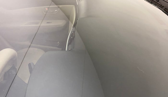 2017 Maruti Ciaz ALPHA 1.4 PETROL, Petrol, Manual, 45,947 km, Front windshield - Minor spot on windshield