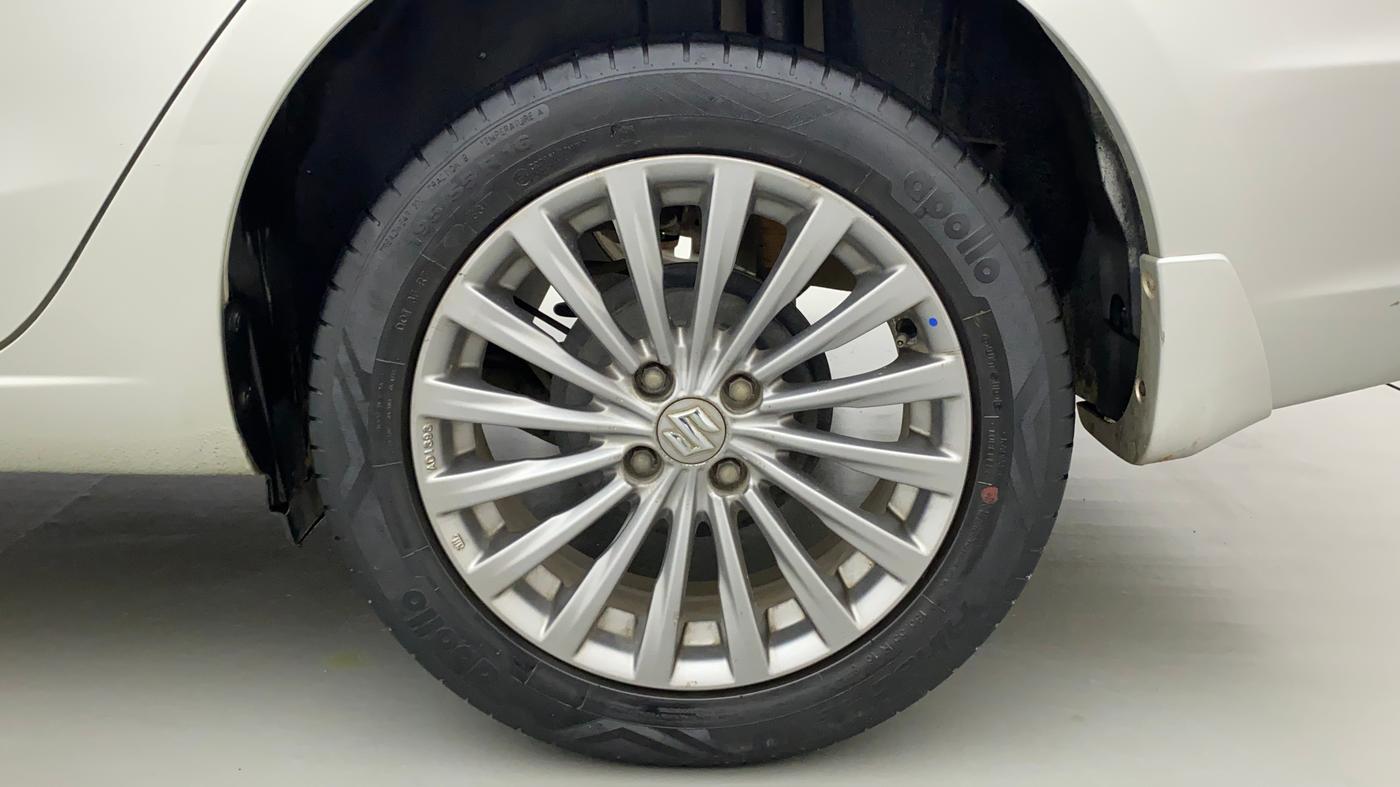 2017 Maruti Ciaz ALPHA 1.4 PETROL, Petrol, Manual, 45,947 km, Left Rear Wheel