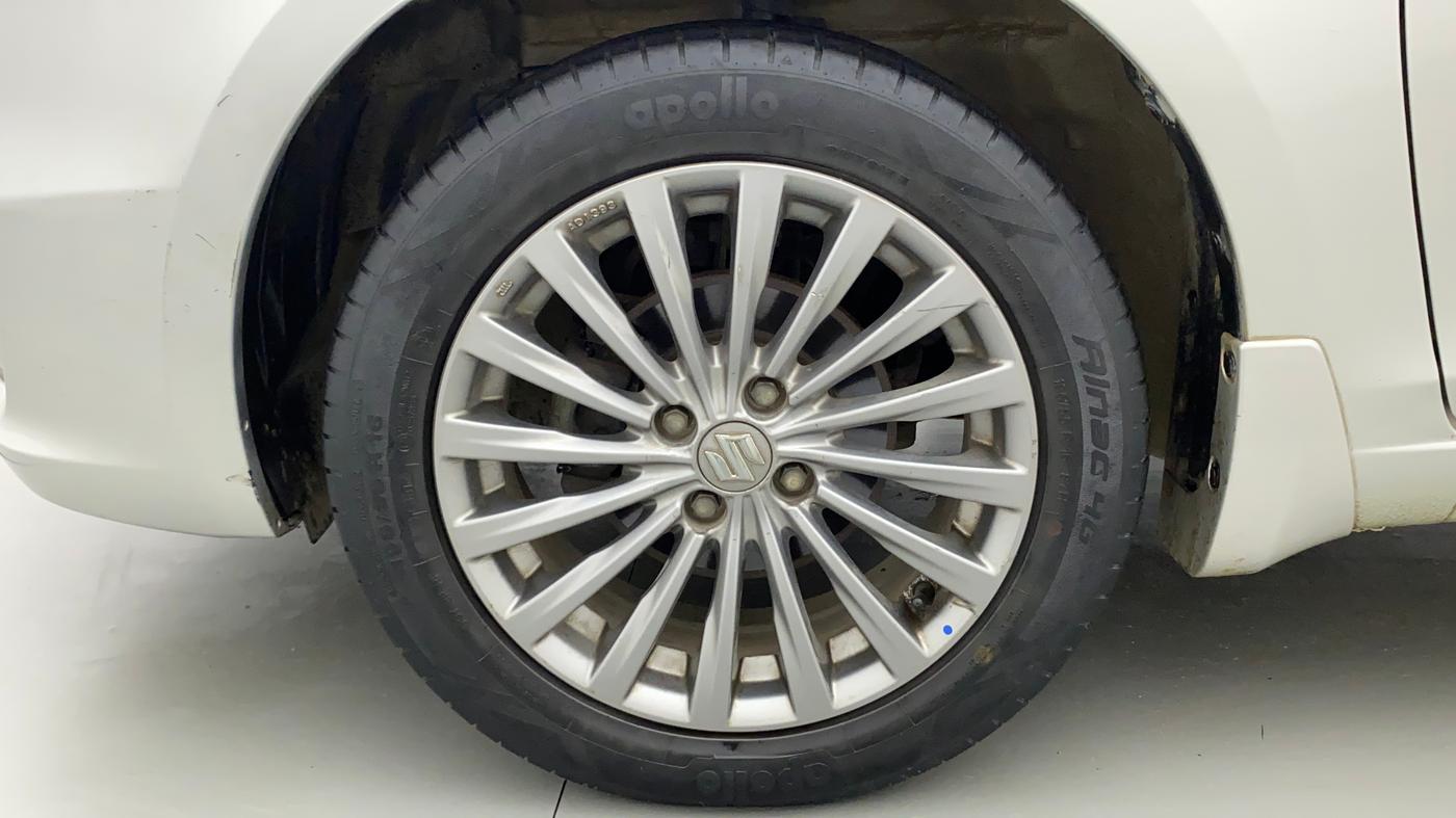 2017 Maruti Ciaz ALPHA 1.4 PETROL, Petrol, Manual, 45,947 km, Left Front Wheel