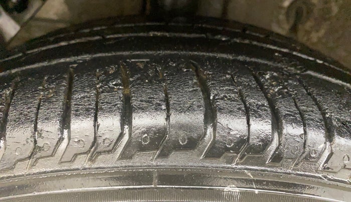 2015 Hyundai Elite i20 ASTA 1.2, Petrol, Manual, 54,374 km, Right Rear Tyre Tread