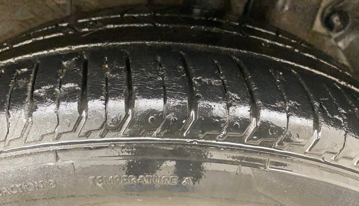 2015 Hyundai Elite i20 ASTA 1.2, Petrol, Manual, 54,374 km, Left Rear Tyre Tread