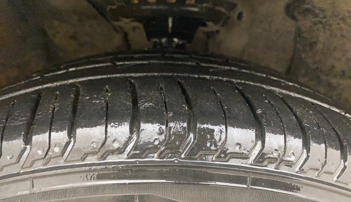 2015 Hyundai Elite i20 ASTA 1.2, Petrol, Manual, 54,374 km, Right Front Tyre Tread