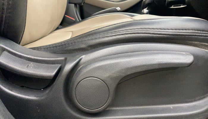 2015 Hyundai Elite i20 ASTA 1.2, Petrol, Manual, 54,374 km, Driver Side Adjustment Panel