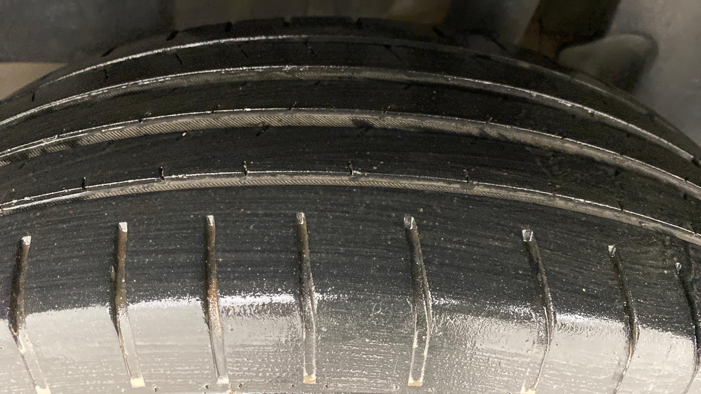 2019 Maruti Swift ZXI, Petrol, Manual, 42,449 km, Left Rear Tyre Tread