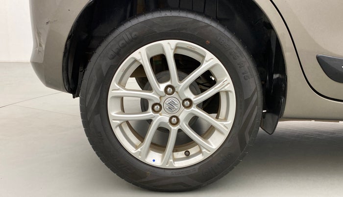 2019 Maruti Swift ZXI, Petrol, Manual, 42,449 km, Right Rear Wheel