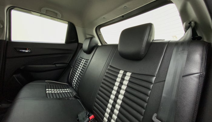 2019 Maruti Swift ZXI, Petrol, Manual, 42,449 km, Right Side Rear Door Cabin