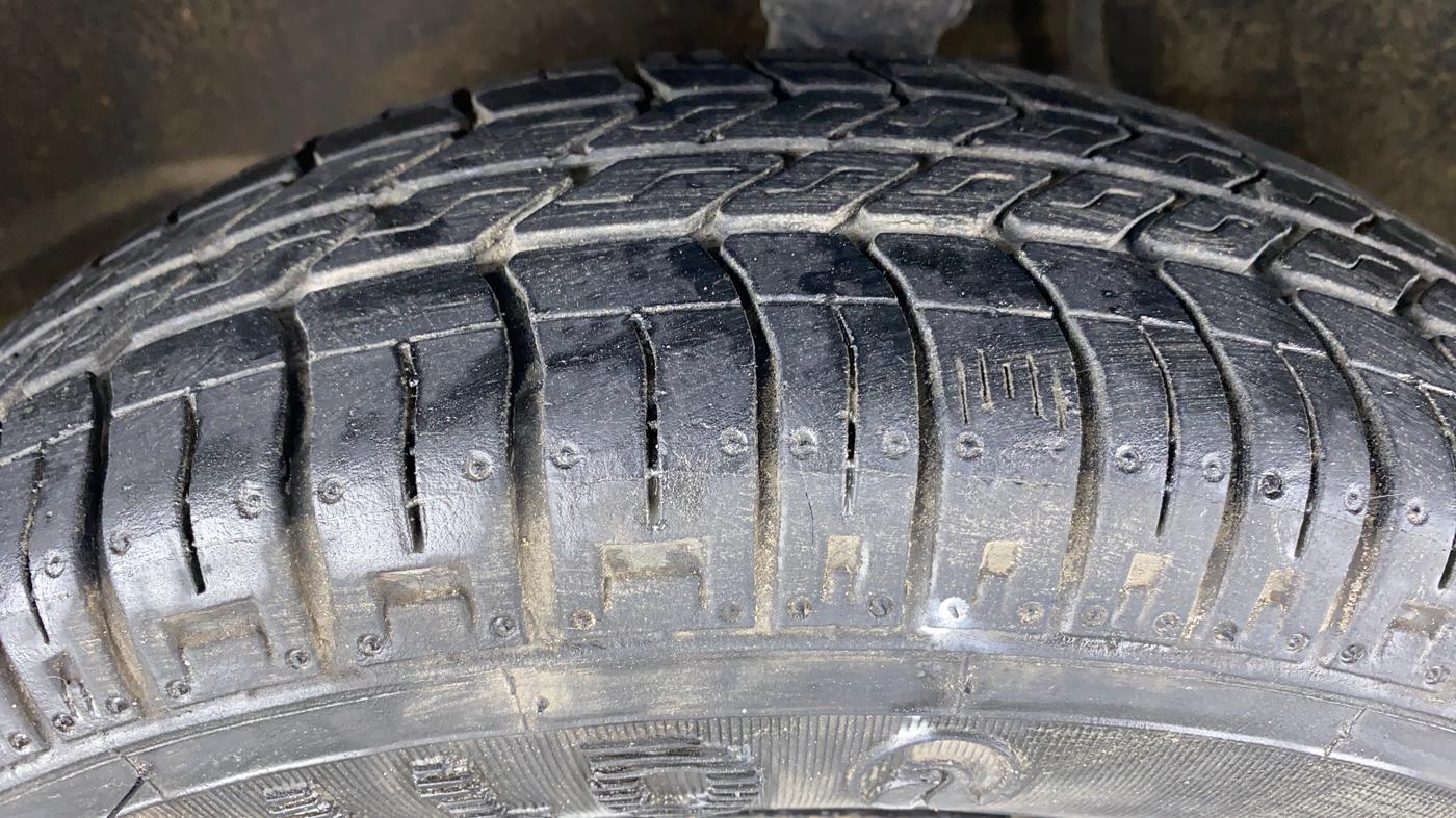 2018 Maruti Alto 800 LXI, Petrol, Manual, 15,964 km, Left Front Tyre Tread