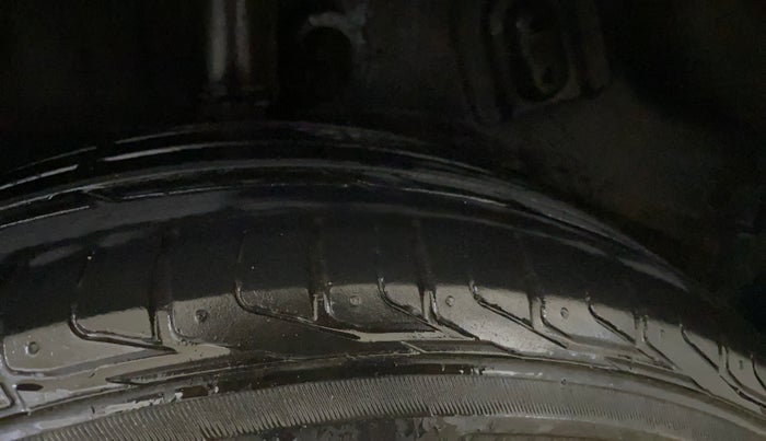 2023 Tata NEXON FEARLESS + SUNROOF DCA DUAL TONE 1.2 PETROL, Petrol, Automatic, 33,711 km, Right Rear Tyre Tread