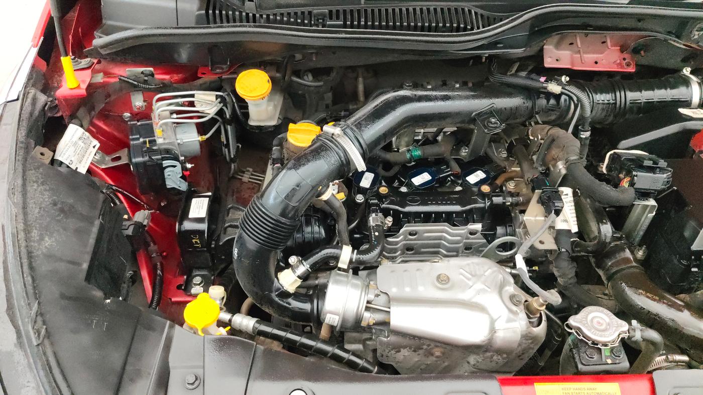 2023 Tata ALTROZ XZ Plus Sunroof i-Turbo , Petrol, Manual, 63,040 km, Engine View - Right