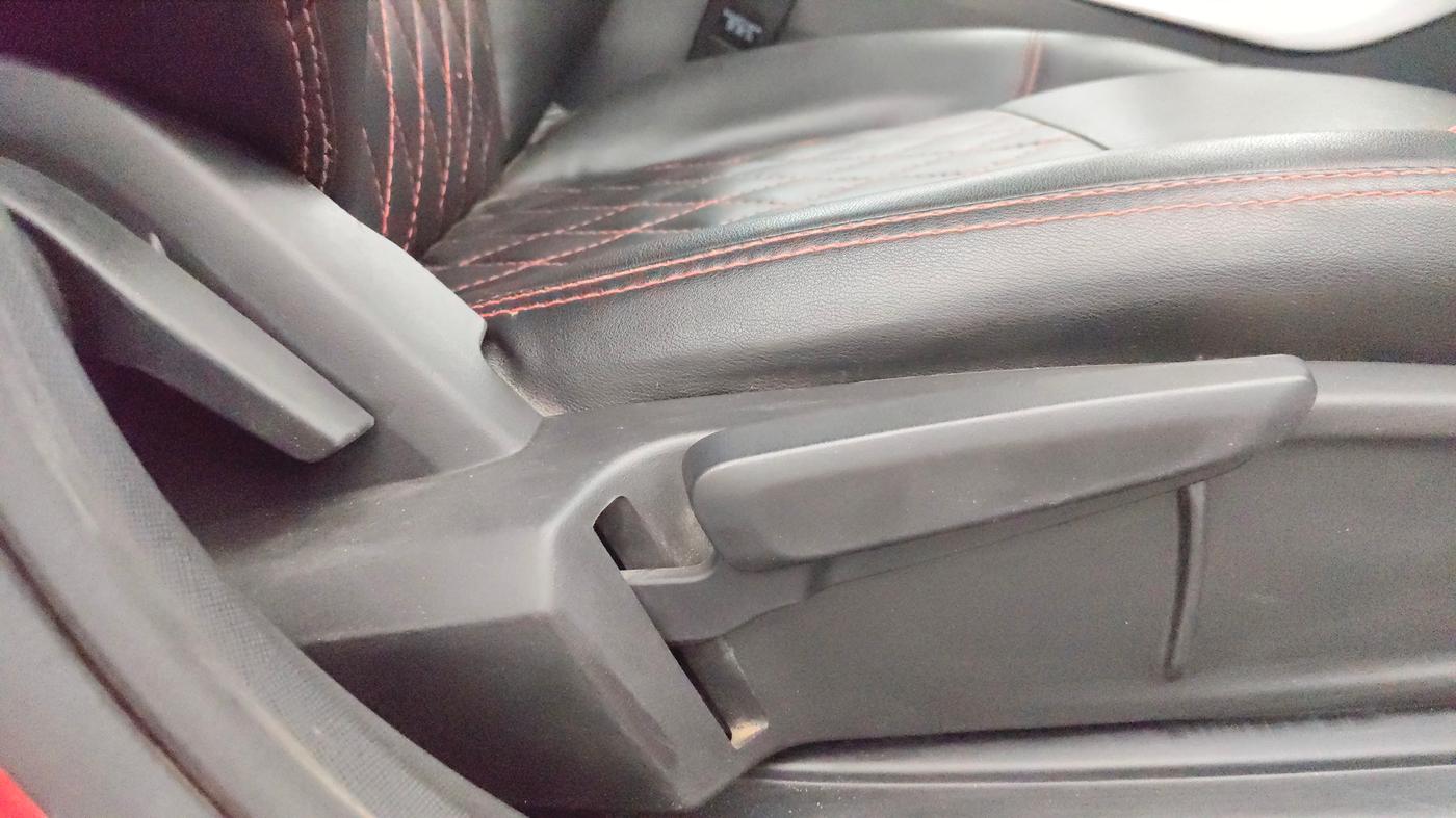 2023 Tata ALTROZ XZ Plus Sunroof i-Turbo , Petrol, Manual, 63,040 km, Driver Side Adjustment Panel