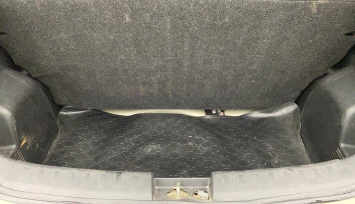 2012 Maruti Swift VXI, Petrol, Manual, 65,969 km, Boot Inside
