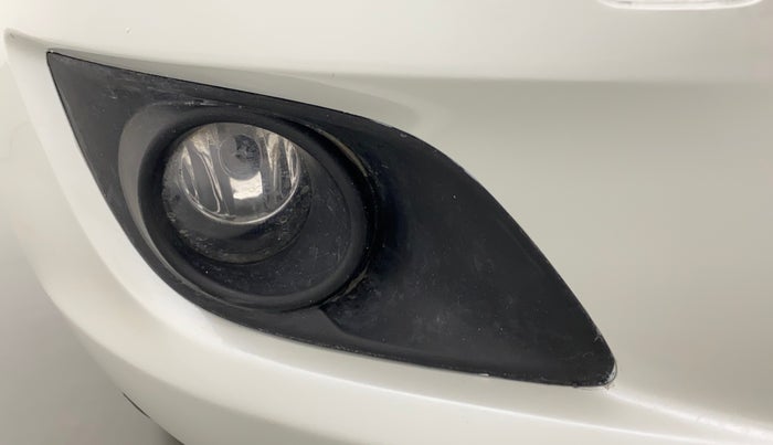 2012 Maruti Swift VXI, Petrol, Manual, 65,969 km, Right fog light - Not working