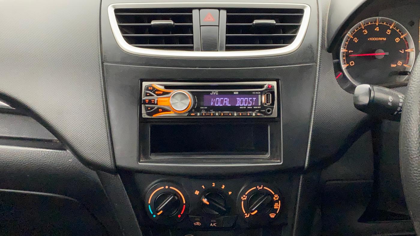 2012 Maruti Swift VXI, Petrol, Manual, 65,969 km, Air Conditioner