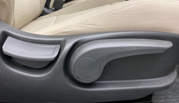 2021 Hyundai Verna SX 1.5 VTVT, Petrol, Manual, 18,988 km, Driver Side Adjustment Panel