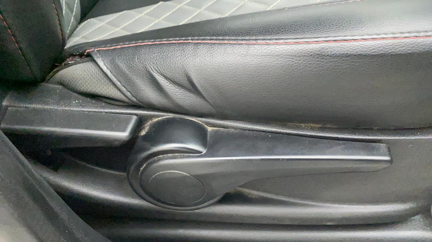 2018 Tata TIGOR XTA PETROL, Petrol, Automatic, 63,211 km, Driver Side Adjustment Panel