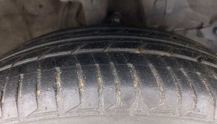2017 Honda Jazz 1.2L I-VTEC V AT, Petrol, Automatic, 26,026 km, Right Front Tyre Tread