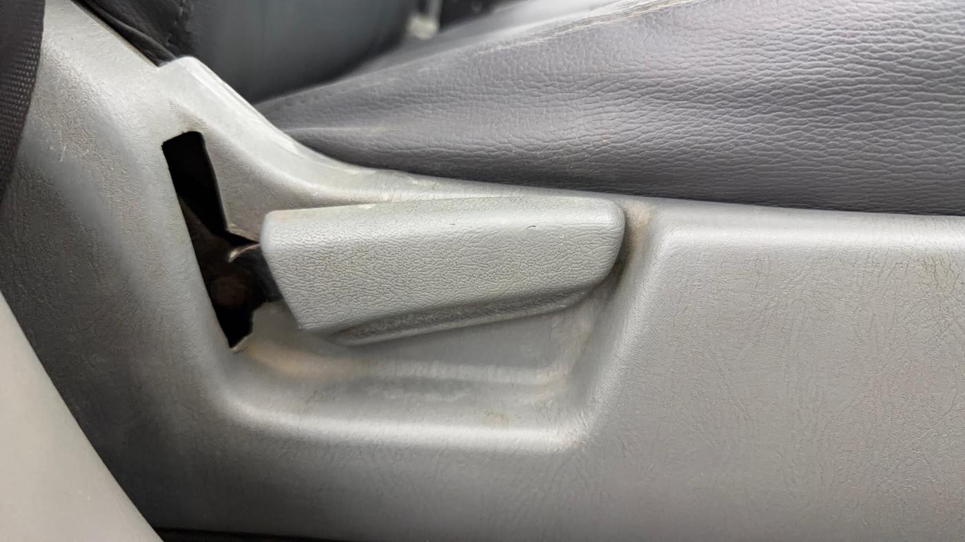 2014 Maruti Alto K10 VXI, Petrol, Manual, 99,912 km, Driver Side Adjustment Panel