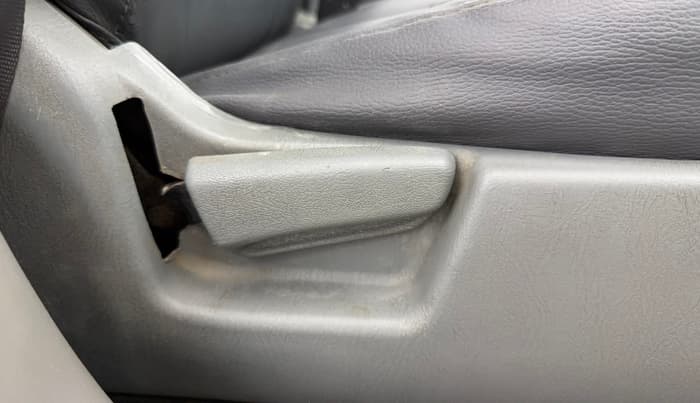 2014 Maruti Alto K10 VXI, Petrol, Manual, 99,912 km, Driver Side Adjustment Panel