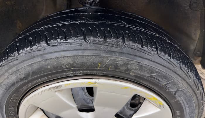 2014 Maruti Alto K10 VXI, Petrol, Manual, 99,912 km, Right Front Tyre Tread