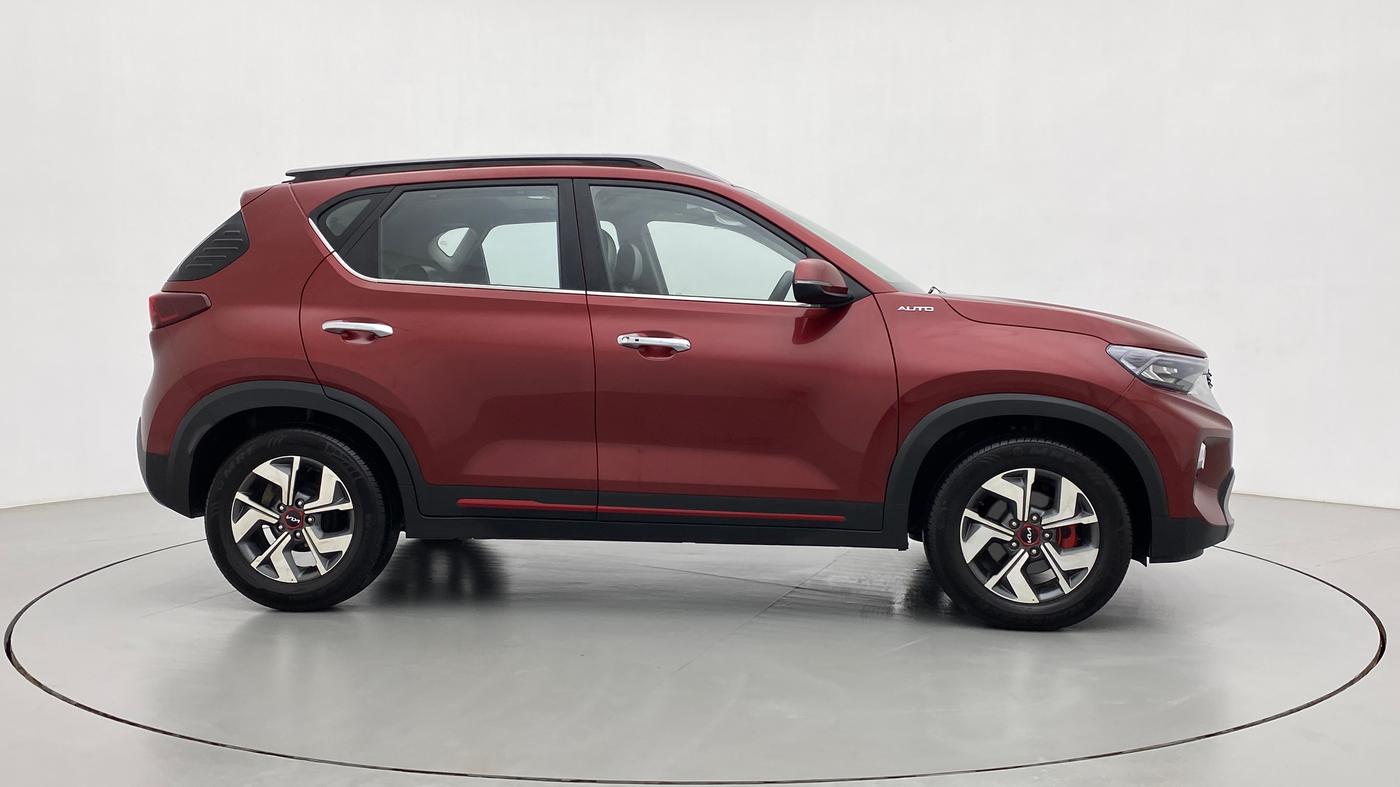 2022 KIA SONET GTX PLUS 1.5 AT, Diesel, Automatic, 7,366 km, Right Side View