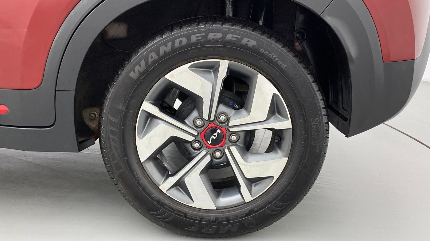 2022 KIA SONET GTX PLUS 1.5 AT, Diesel, Automatic, 7,366 km, Left Rear Wheel