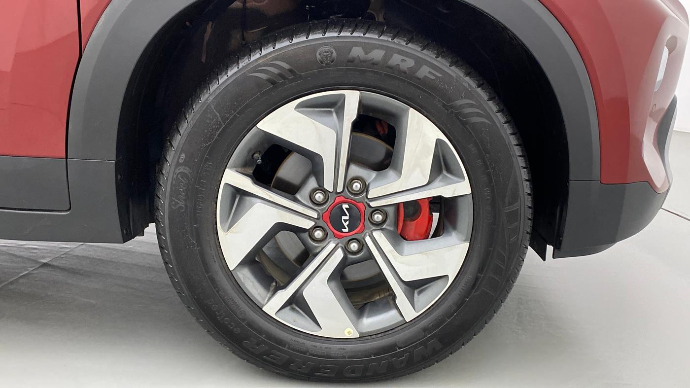 2022 KIA SONET GTX PLUS 1.5 AT, Diesel, Automatic, 7,366 km, Right Front Wheel