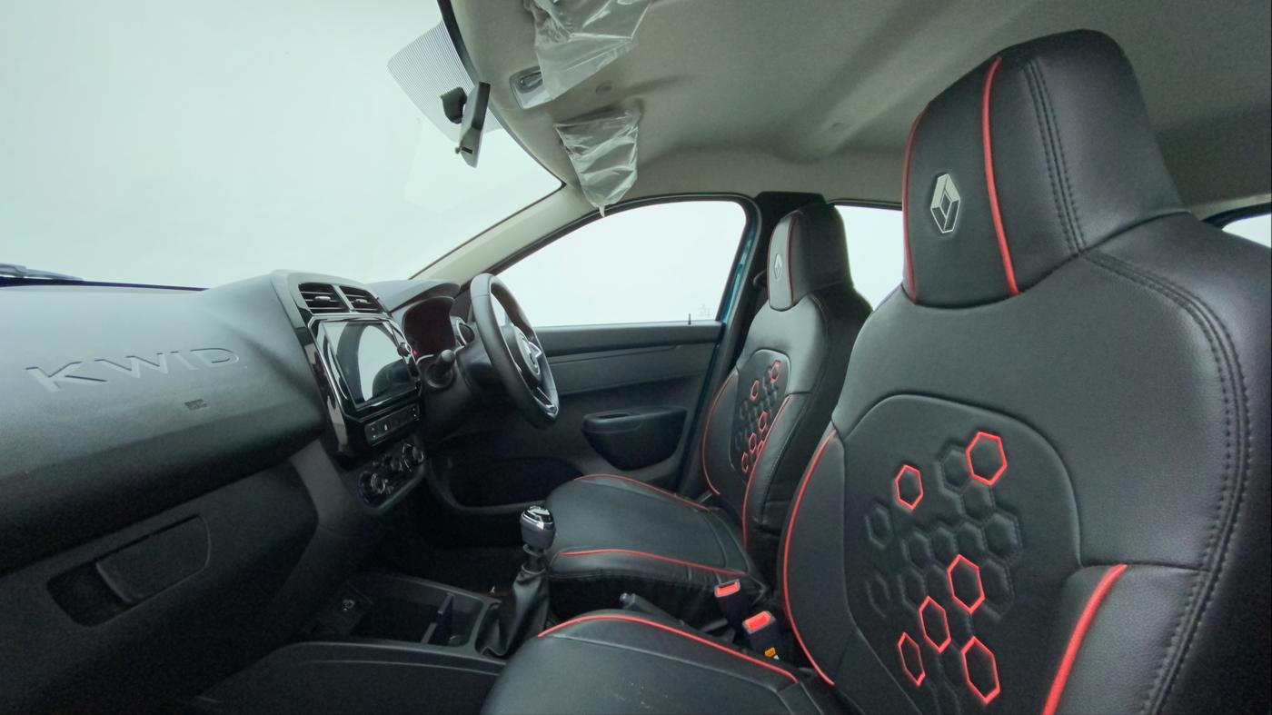 2022 Renault Kwid RXT 1.0, Petrol, Manual, 6,731 km, Right Side Front Door Cabin