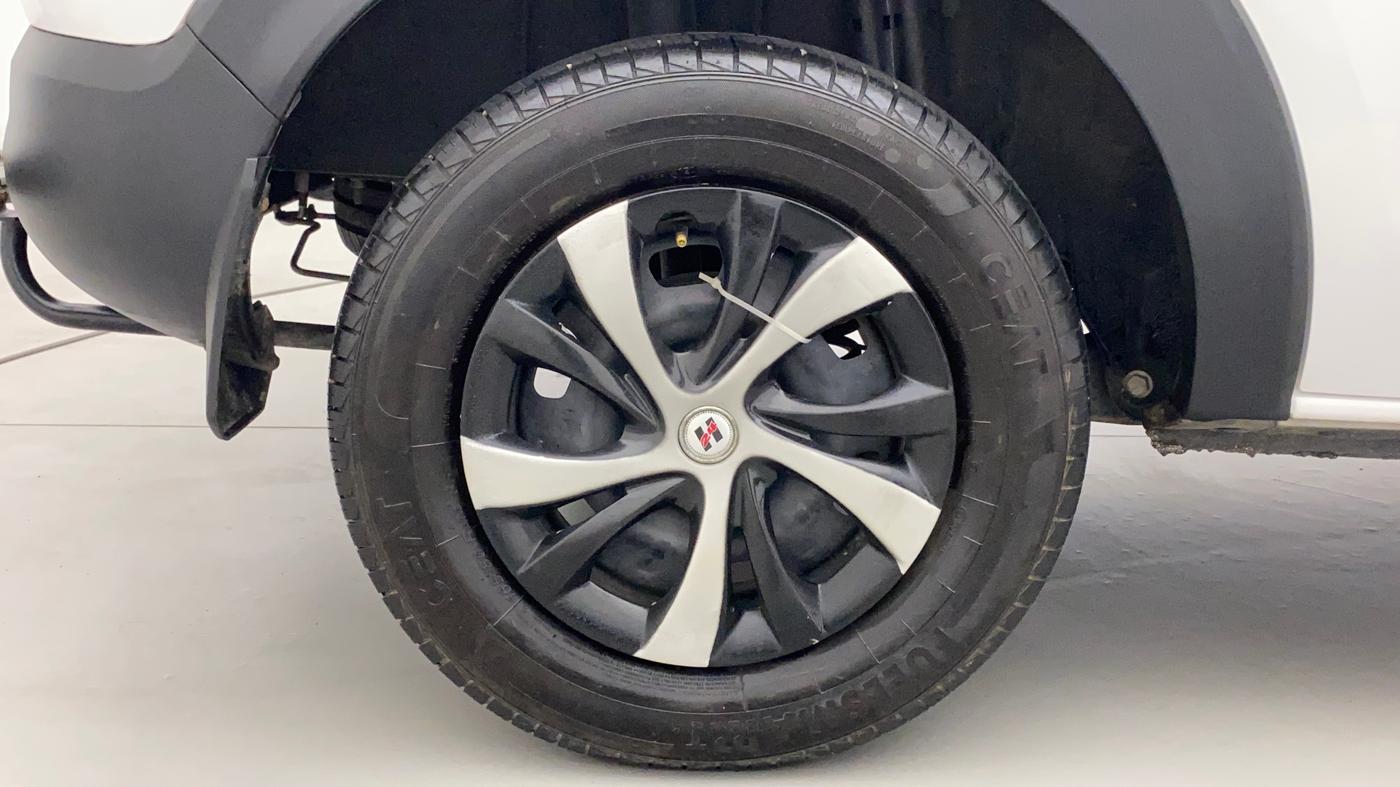 2020 Renault TRIBER RXE MT, Petrol, Manual, 14,600 km, Right Rear Wheel