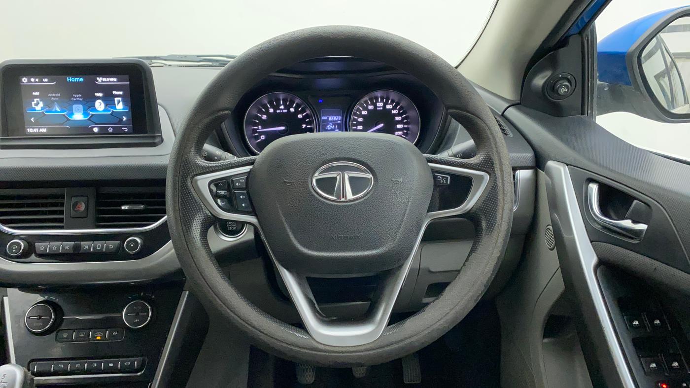 2018 Tata NEXON XZ PLUS DIESEL DUAL TONE, Diesel, Manual, 86,829 km, Steering Wheel Close Up
