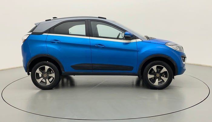 2018 Tata NEXON XZ PLUS DIESEL DUAL TONE, Diesel, Manual, 86,829 km, Right Side View