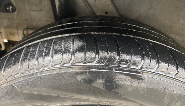 2019 Hyundai VENUE SX PLUS 1.0 TURBO DCT, Petrol, Automatic, 49,692 km, Right Rear Tyre Tread