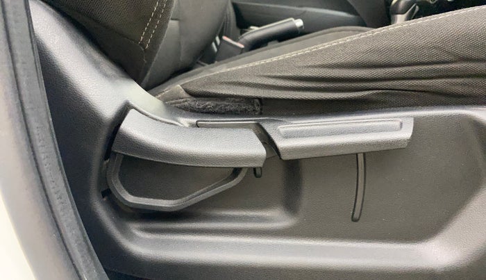 2019 Hyundai VENUE SX PLUS 1.0 TURBO DCT, Petrol, Automatic, 49,692 km, Driver Side Adjustment Panel