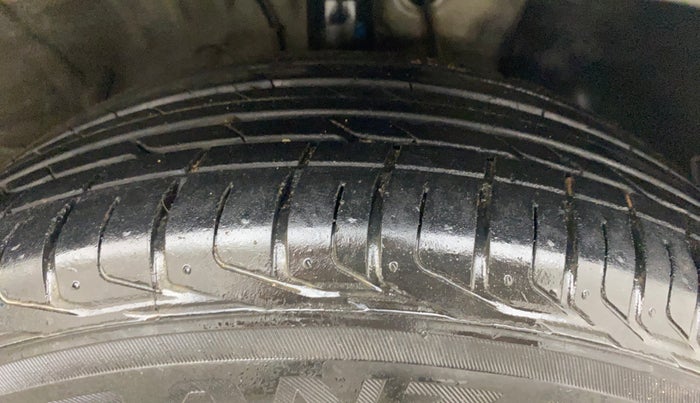 2019 Hyundai VENUE SX PLUS 1.0 TURBO DCT, Petrol, Automatic, 49,692 km, Right Front Tyre Tread