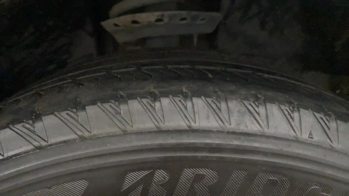 2021 Tata Safari XZ PLUS, Diesel, Manual, 68,881 km, Right Front Tyre Tread