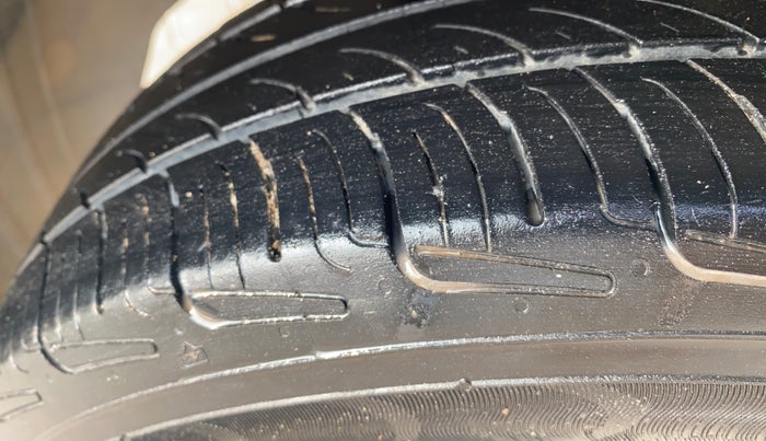 2023 Hyundai EXTER S 1.2 MT, Petrol, Manual, 1,14,810 km, Left Front Tyre Tread