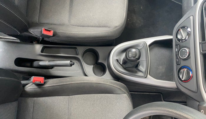 2023 Hyundai EXTER S 1.2 MT, Petrol, Manual, 1,14,810 km, Gear Lever