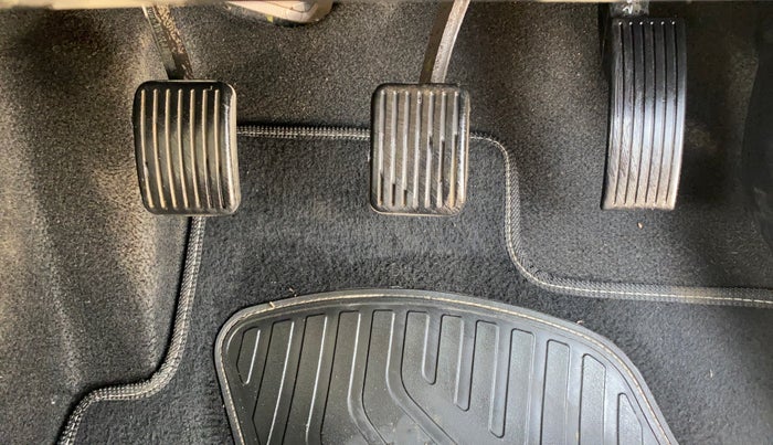 2023 Hyundai EXTER S 1.2 MT, Petrol, Manual, 1,14,810 km, Pedals