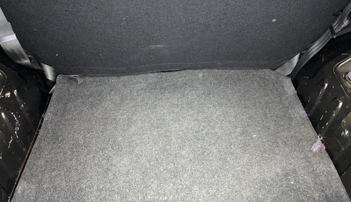 2016 Renault Kwid RXT 0.8 (O), Petrol, Manual, 94,705 km, Boot Inside