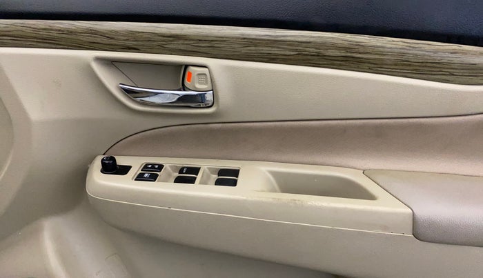 2020 Maruti Ciaz DELTA 1.5 SHVS MT PETROL, Petrol, Manual, 58,644 km, Driver Side Door Panels Control