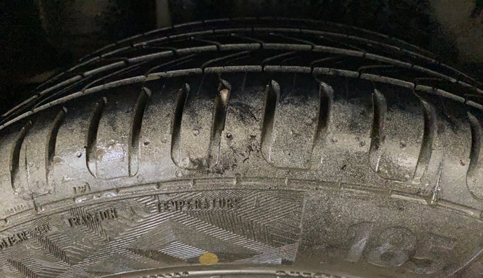 2020 Maruti Ciaz DELTA 1.5 SHVS MT PETROL, Petrol, Manual, 58,644 km, Right Rear Tyre Tread