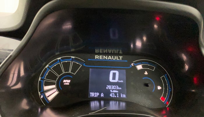 2023 Renault TRIBER RXT, Petrol, Manual, 28,302 km, Odometer Image