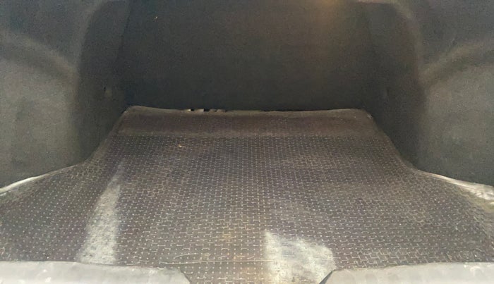 2015 Maruti Ciaz ZXI+, Petrol, Manual, 58,073 km, Boot Inside