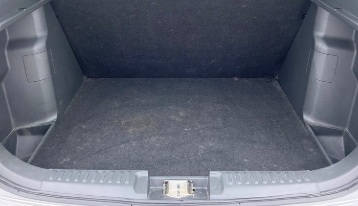 2016 Maruti Vitara Brezza VDI OPT, Diesel, Manual, Boot Inside
