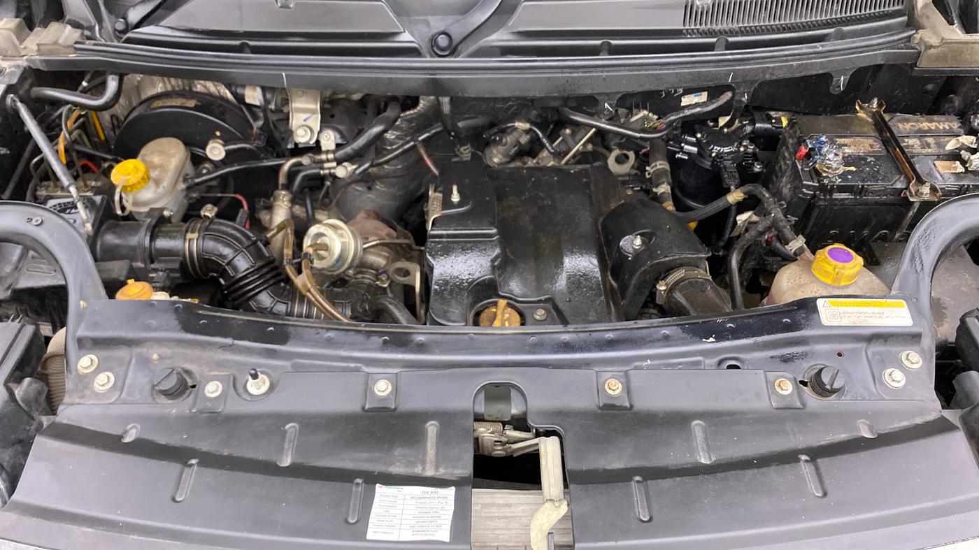 2019 Mahindra TUV300 T10, Diesel, Manual, 37,290 km, Open Bonet