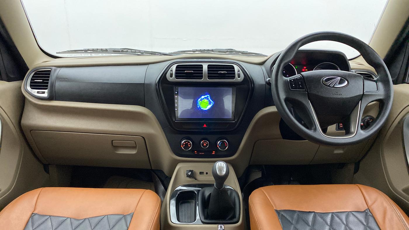 2019 Mahindra TUV300 T10, Diesel, Manual, 37,290 km, Dashboard
