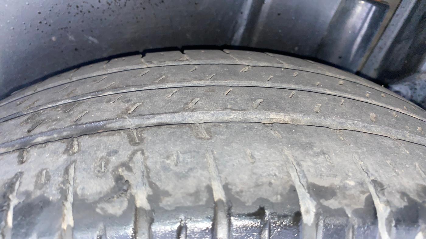2016 Maruti Ertiga VDI SHVS, Diesel, Manual, 91,250 km, Left Rear Tyre Tread