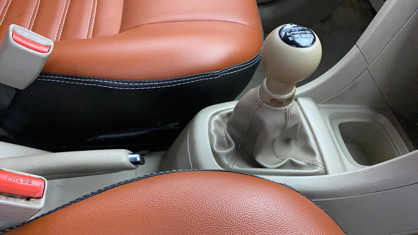2016 Maruti Ertiga VDI SHVS, Diesel, Manual, 91,250 km, Gear Lever